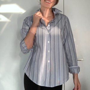NWOT Banana Republic Classic Fit Poplin Shirt Navy Mini Stripe XS 100% Cotton